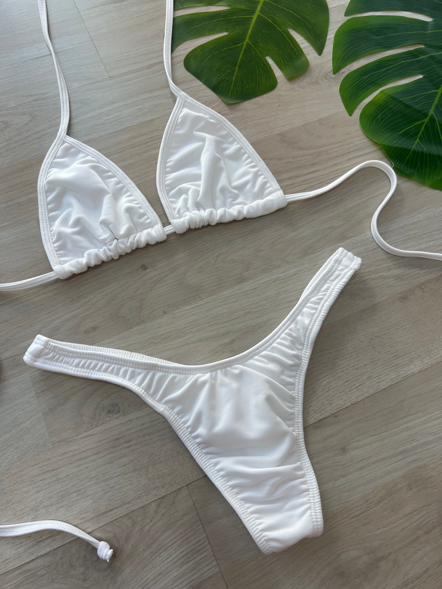 Bikini mit Delta-Griff