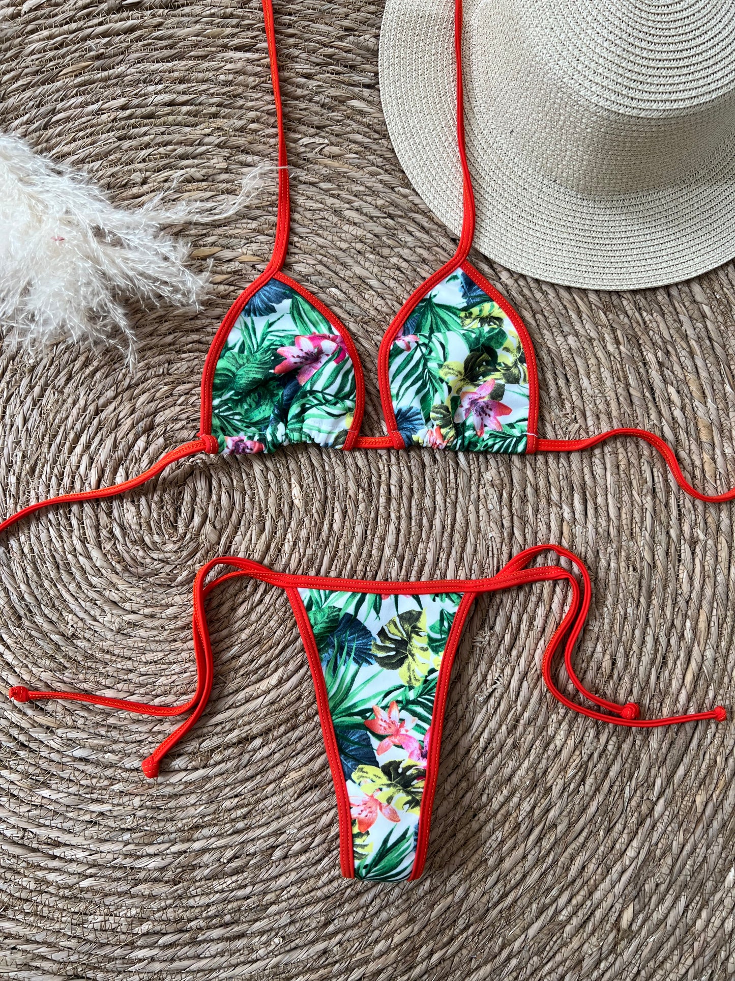 Bikini cortininha