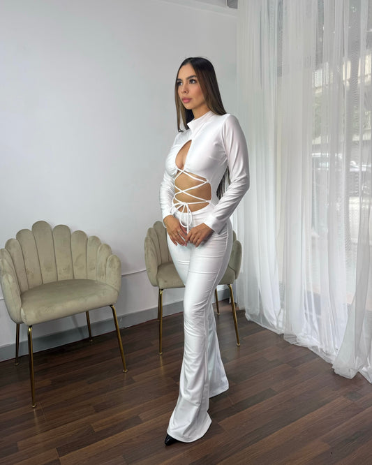 Mono Sara acampanado